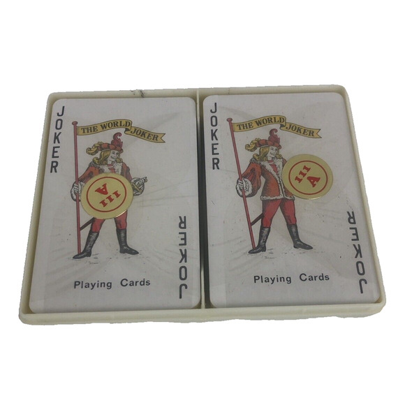 Vintage Baralho Playing Cards 2 Deck Set de Cartas The World Joker 111 A Macau - Picture 3 of 11